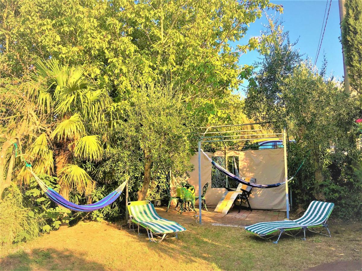 Apartamento Budget Romance Tower Studio Lari Exterior foto